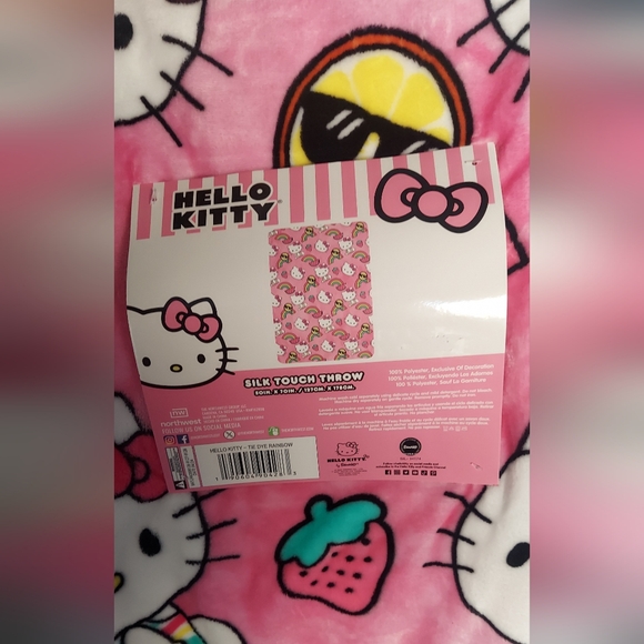 Hello Kitty rainbow blanket throw - Picture 2 of 2
